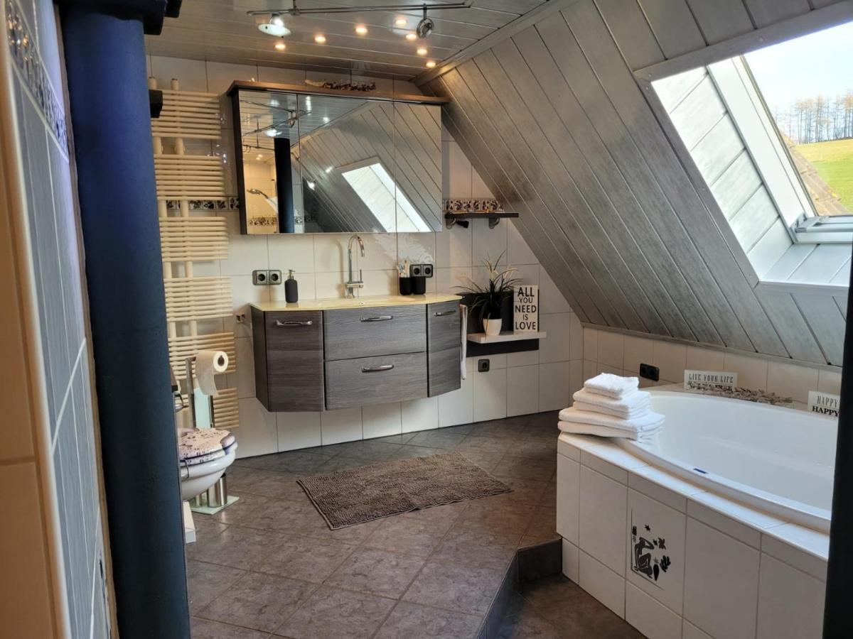 Ferienwohnung Fitness Entspannung Sauna Im Westerwald Derschen Eksteriør bilde